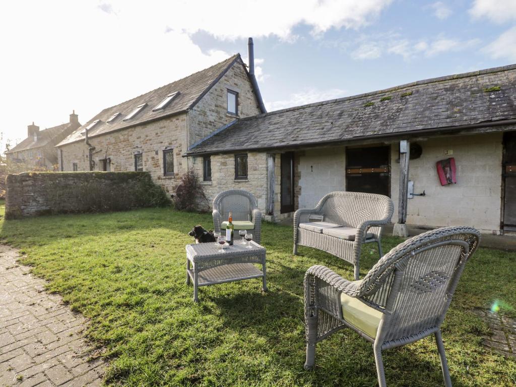 Stable Cottage, Oddington photo 4