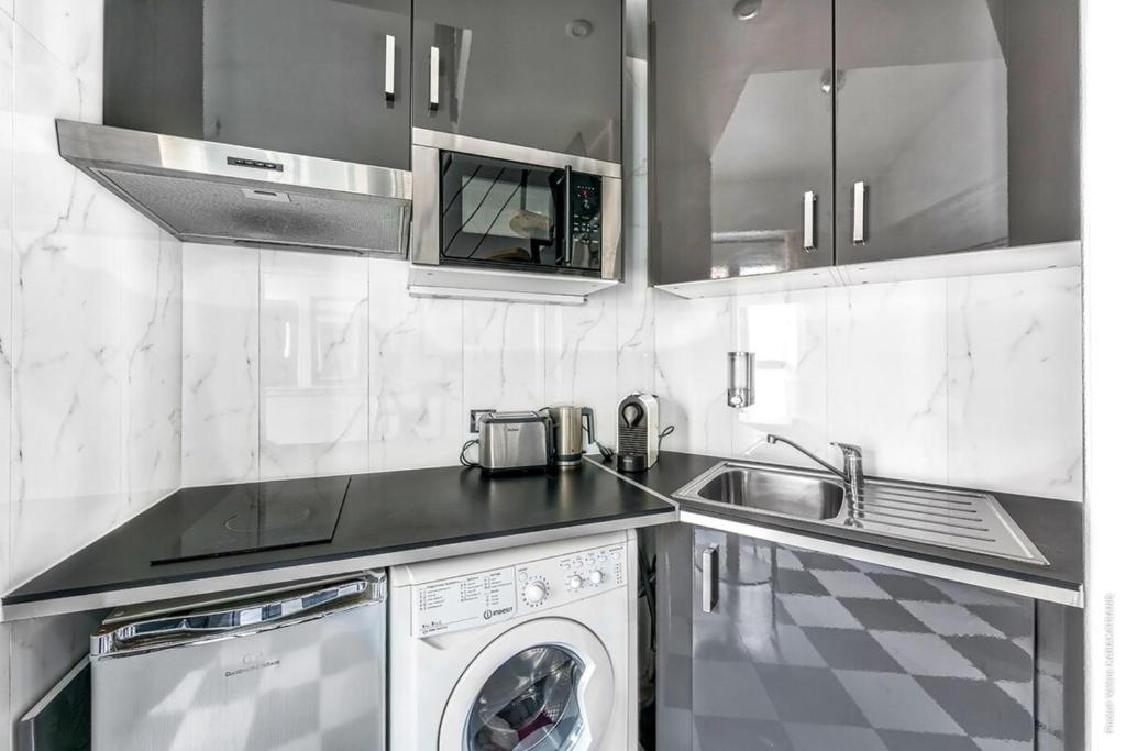 Studio Colisee - Champs Elysees by B'Your Home - 4