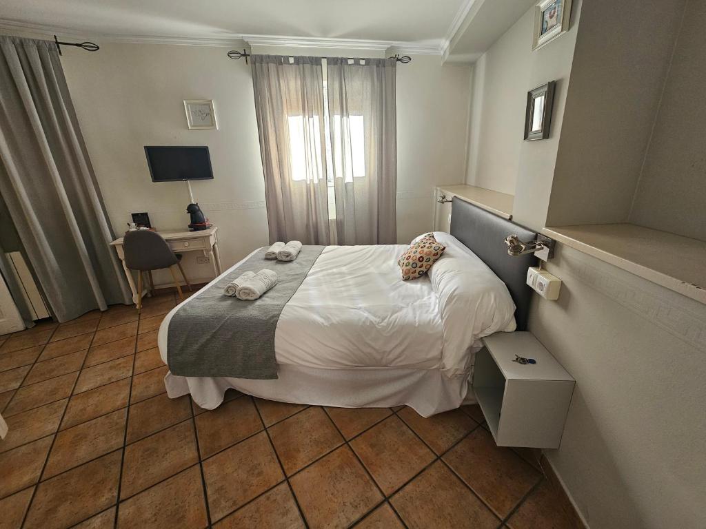 Hostal La Campana - 2