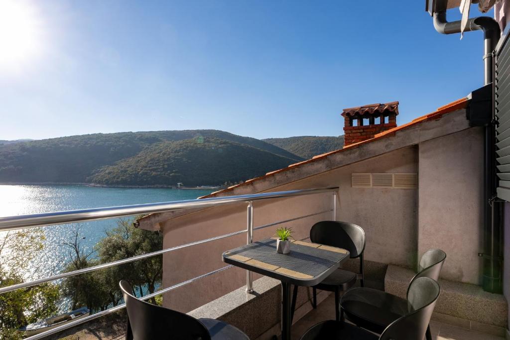 Astrid 3 by Briskva, Rabac