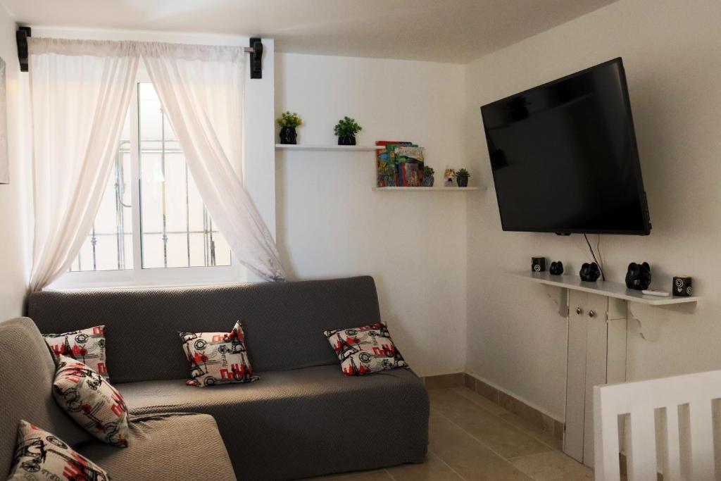 Preciosa,encantadora,espaciosa y moderna casa wifi