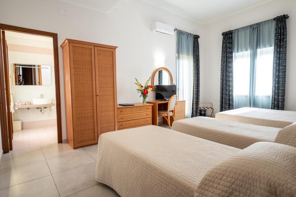 Hotel Corallo — Pokoje in Taormina, Sycylia