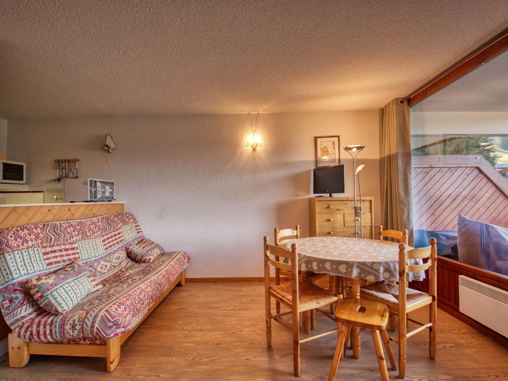 Appartement 6 personnes au pied des pistes, balcon, cuisine équipée - 2