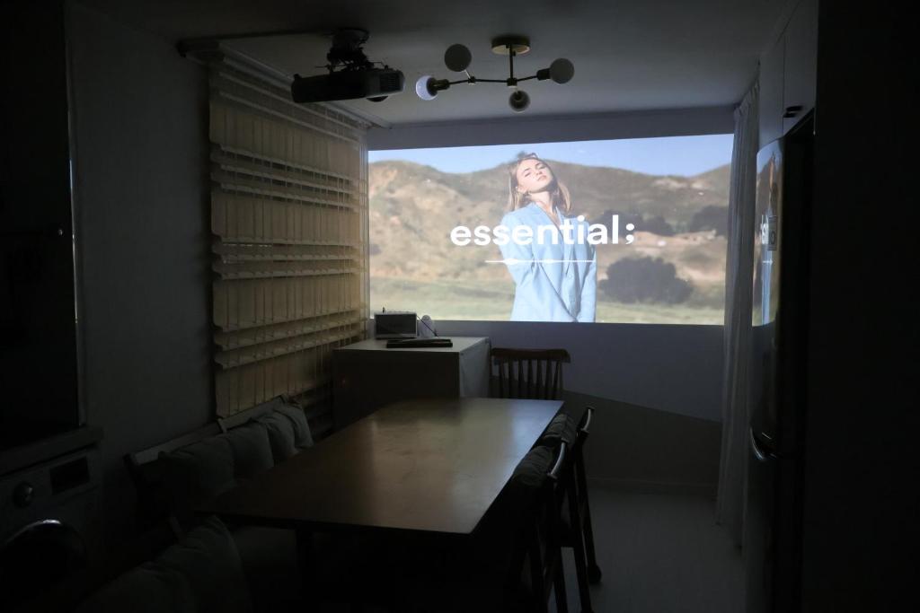 Stay Yeobaek,2BR,1BA &#8211; 2min to Hongdae, 5mins to Sangsu station