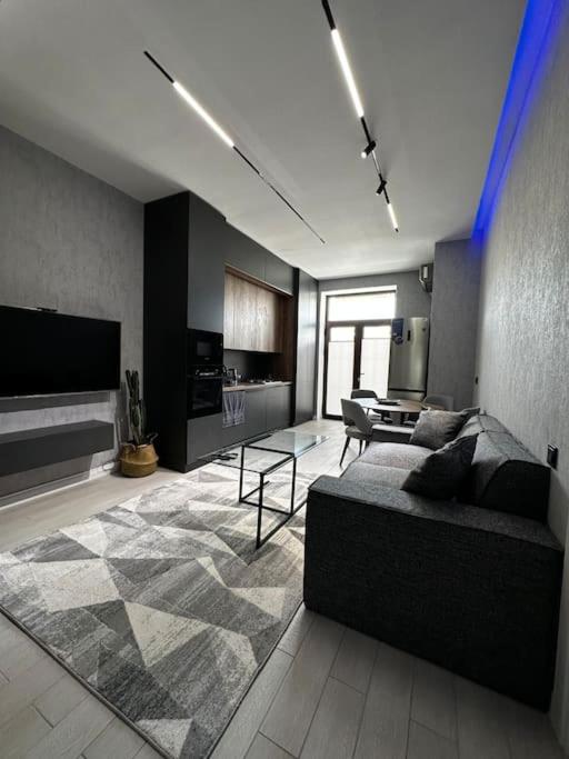 Cialkovsky new and modern Apt !, Yalanghoch