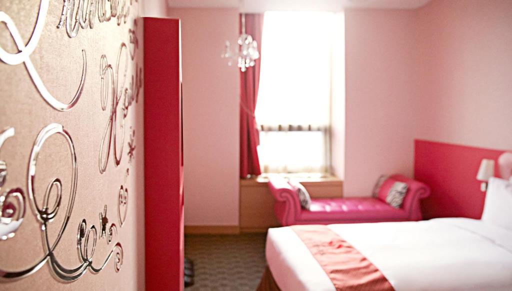 Hotel Room 2