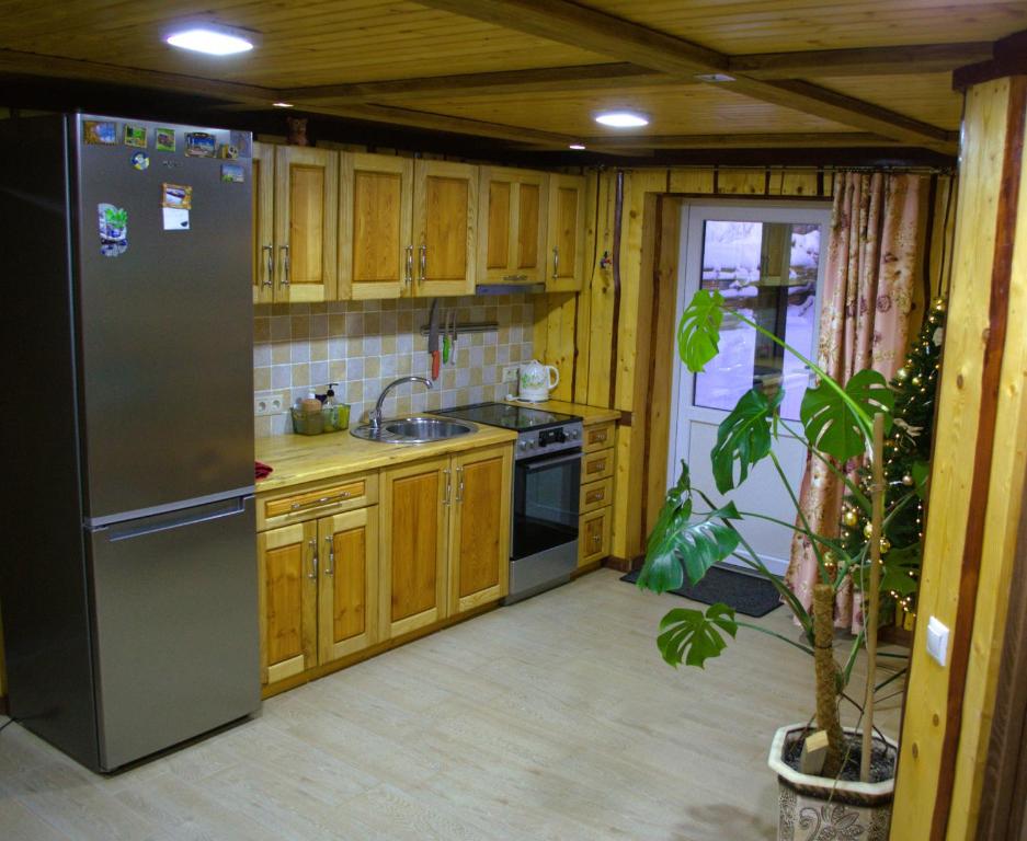 Pid Goroyu, Lazešina