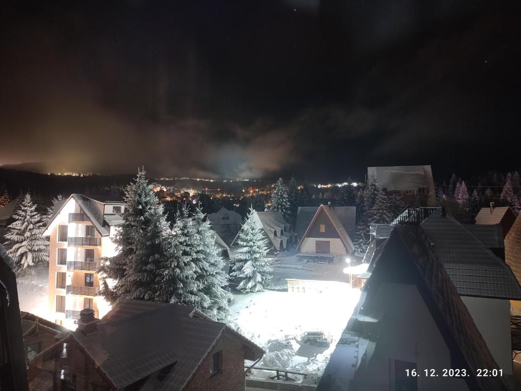 Apartman Studio Lux u Kraljevim Čardacima - 4