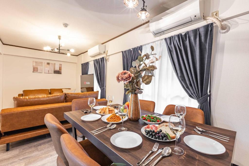 River Side Namba 201, Ósaka