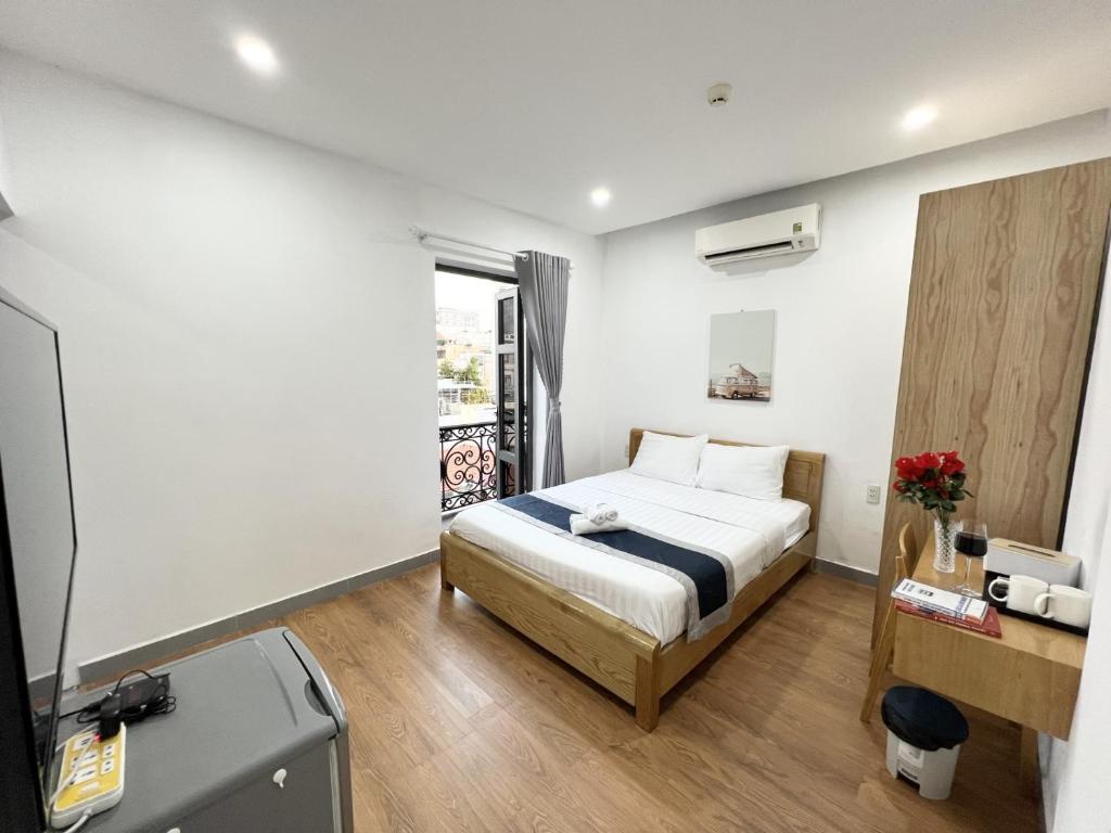 Home Away Serviced Apartment
