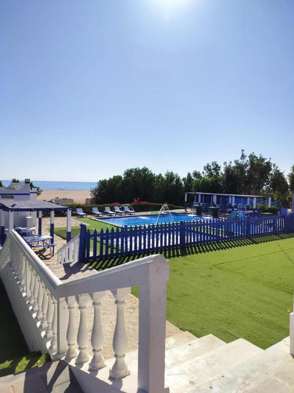 Al-Ashkhara Beach Resort منتجع شاطئ الأشخرة