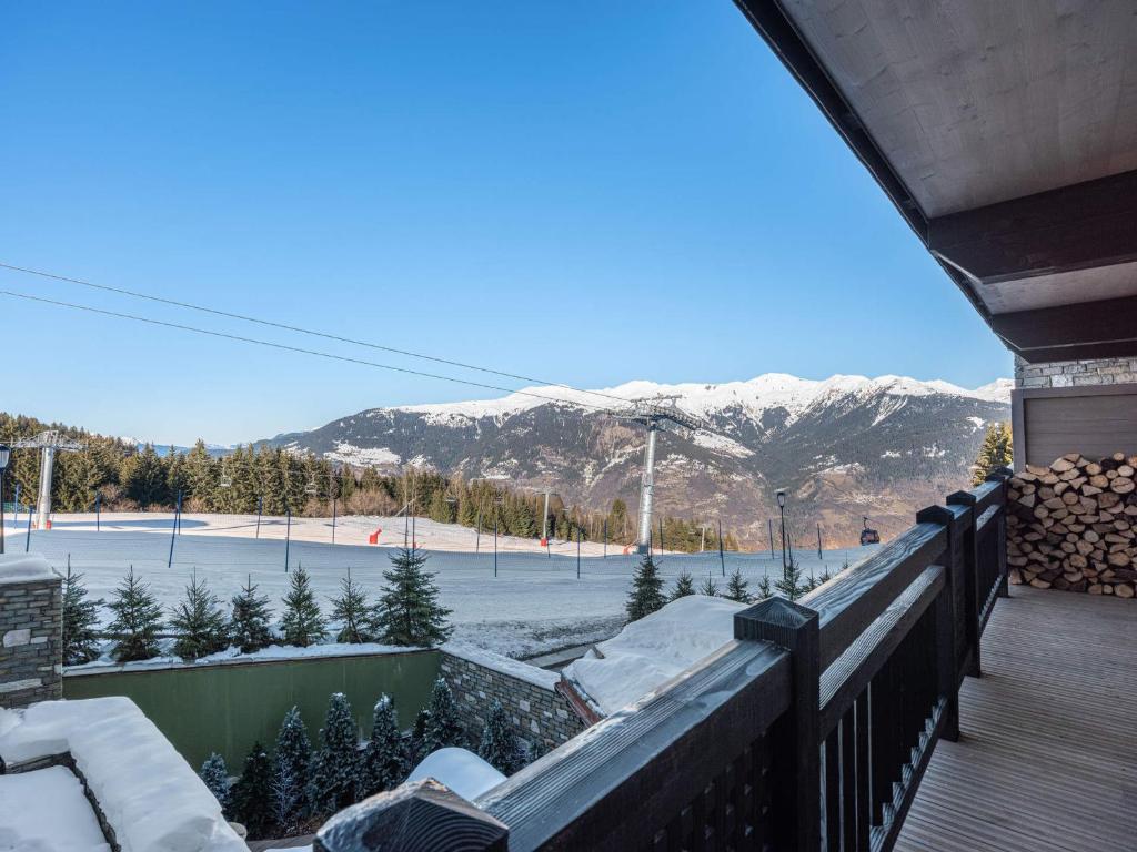 Appartement neuf ski-in/ski-out à Courchevel 1850 avec accès spa - FR-1-564-109 - 2