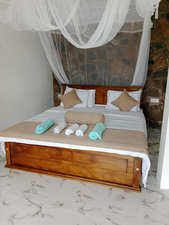 A B C Hotel, Udawalawe