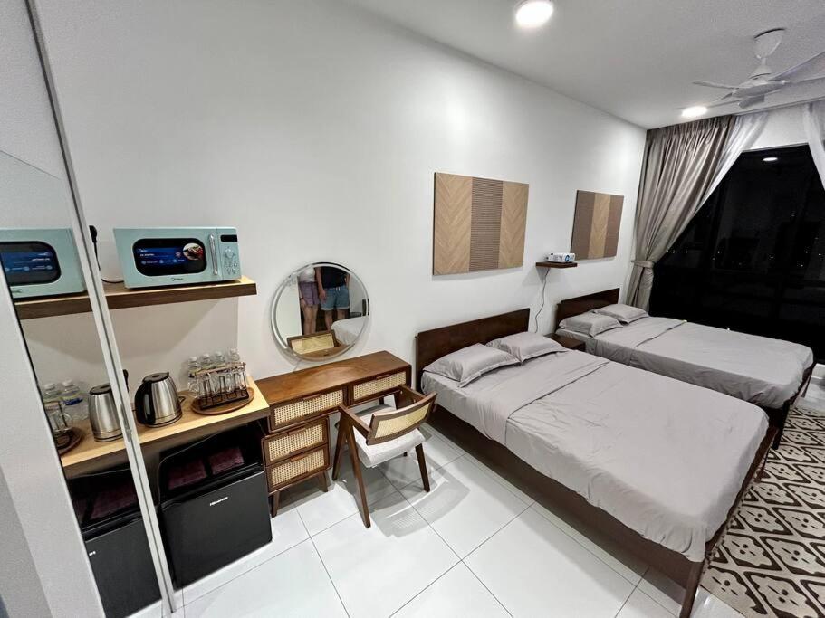 HCK14 B SkyTree DualKey Bukit Indah Legoland Projector, Johor Bahru