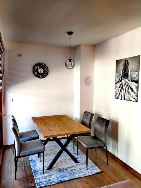 Borovi 3, apartman 3 - 5