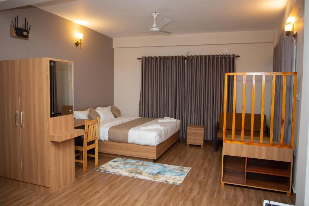 Lake Breeze Apartment in Phewa Lake — photo 2