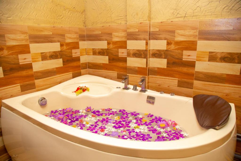 라루나 아유르베다 리조트 (Laluna Ayurveda Resort)
