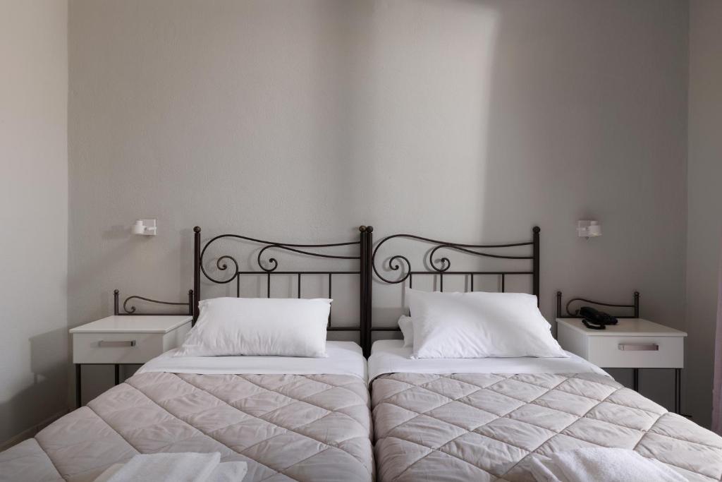 Louvre Hotel — Hotel rooms in Gouvia, Ionian Islands