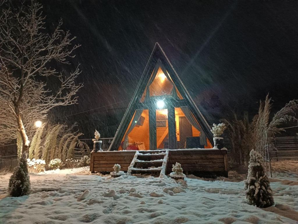 LabosCottages, Surami