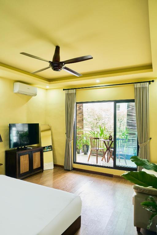K' homestay near Hoan Kiem lake
