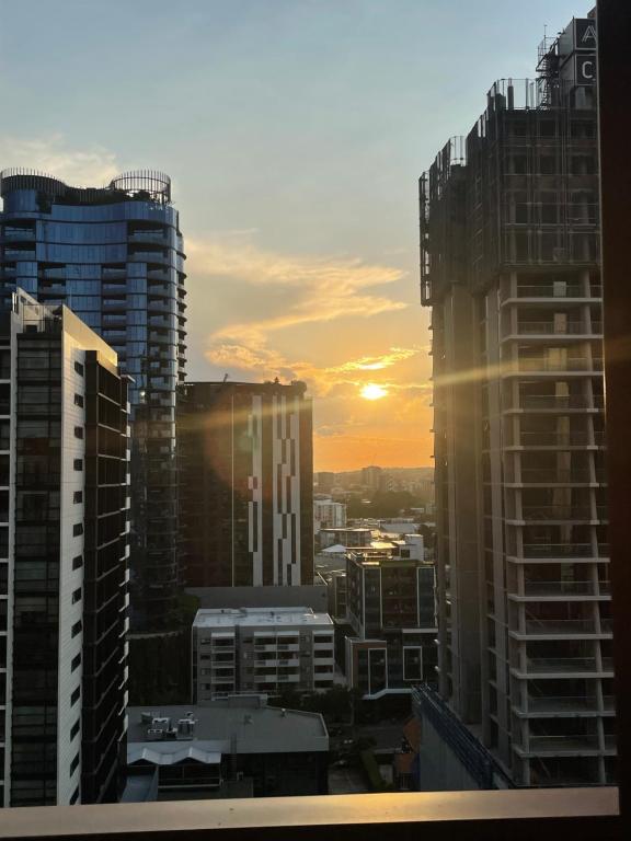 Views and Vibes - Free Parking - great location!, Brisbane
