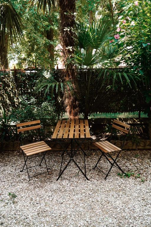 Entire Industrial Flat Venice with Patio - Free Parking - 5