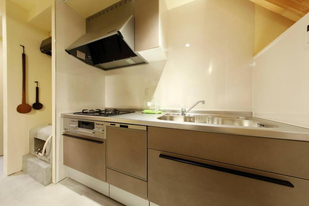 かまどと壺湯之宿 大阪ミナミ–Residence inn Kamado and Tsuboyu-