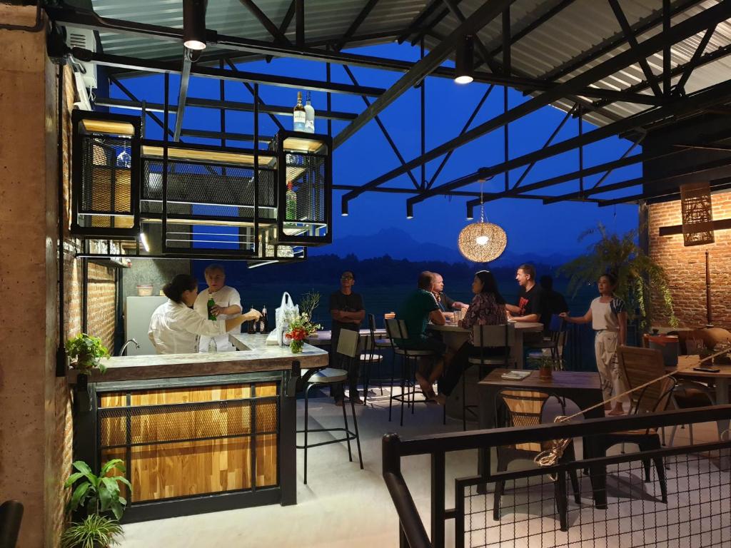 ระเบียง/ชานเรือน