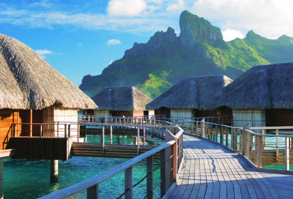ทัศนียภาพภายนอกโรงแรม