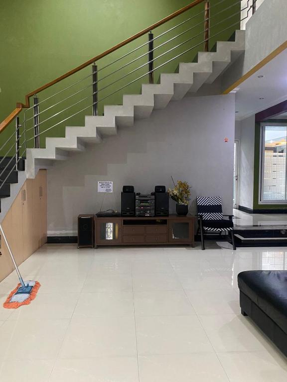 Family Villa, Setiabudi