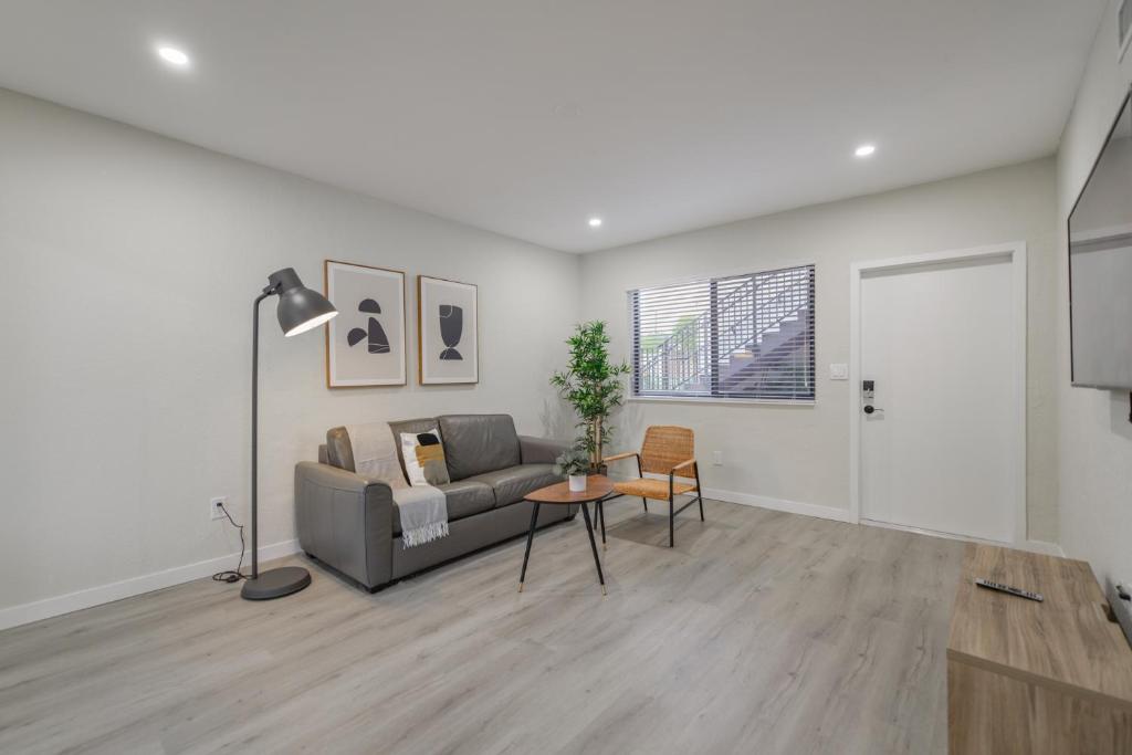 Amazing Experience in Calle Ocho, Miami