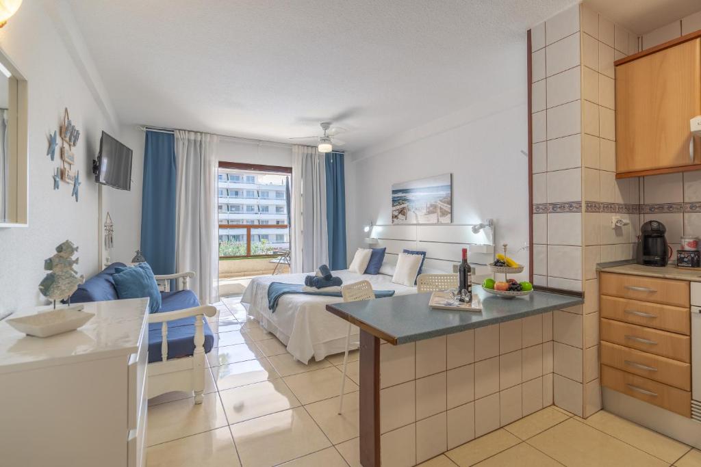 GO2TENERIFE Apart'Azul Near the beach & Pool view - 4