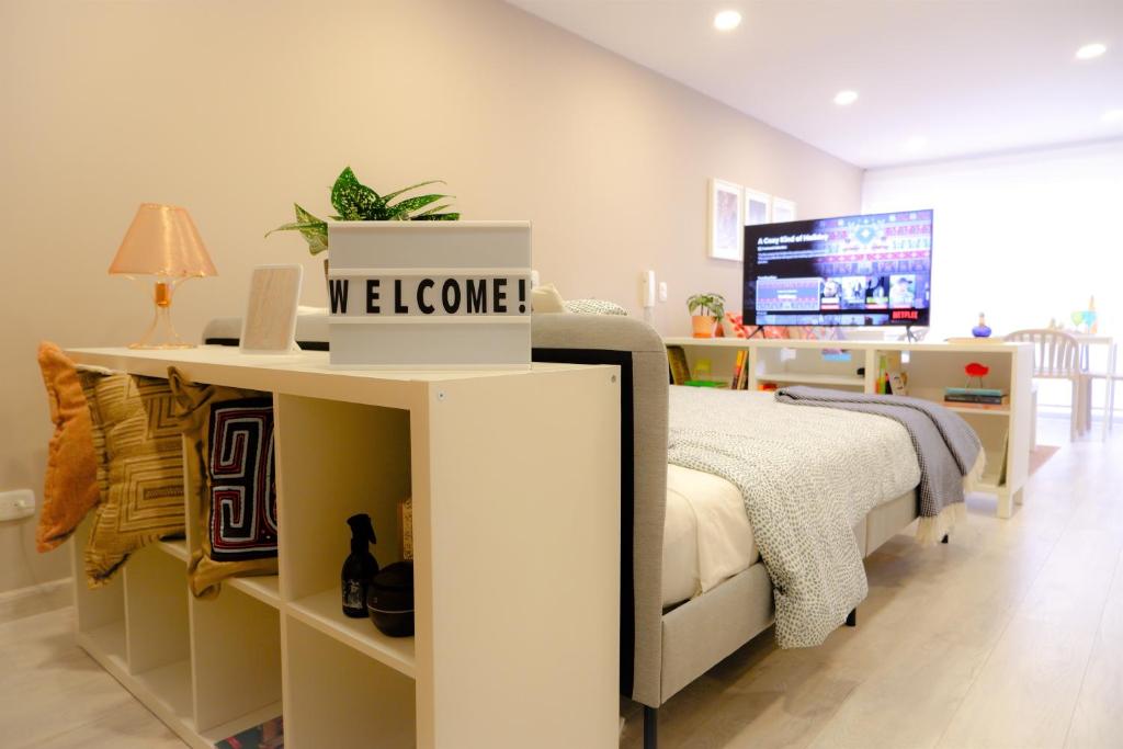 The Petit Flat - Bright & stylish studio apartment near Unicentro - 3