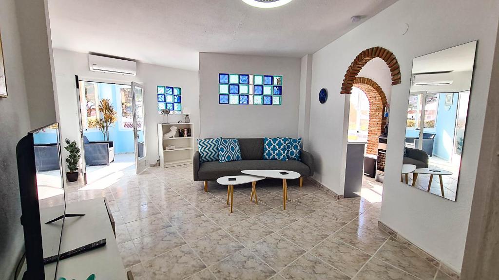 Vistamar Apartment, 2 bedrooms, 200m from the beach, close to town - 1