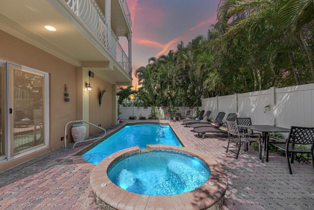 Seashore Castle, Bradenton Beach