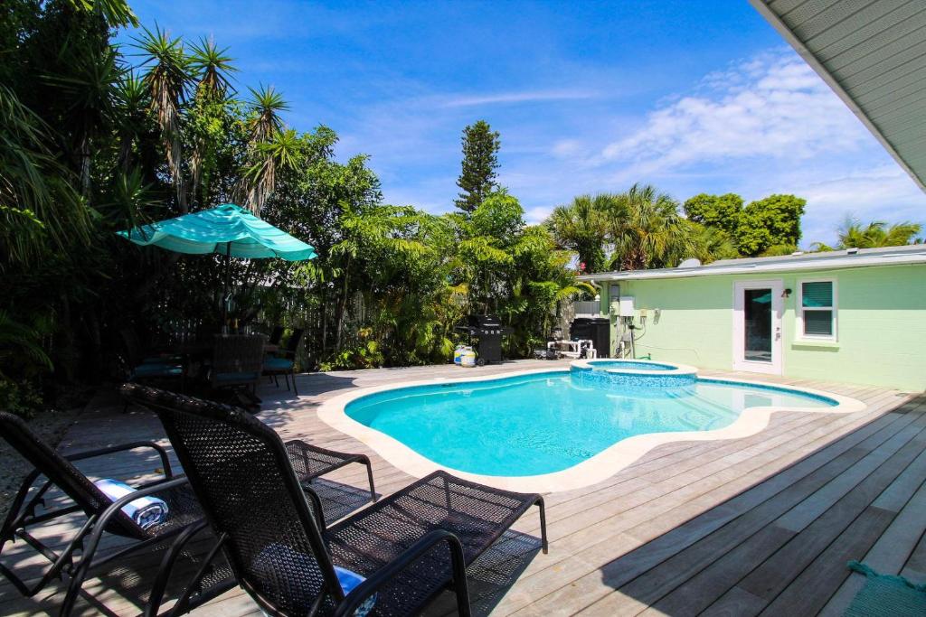 Beach Breeze, Anna Maria