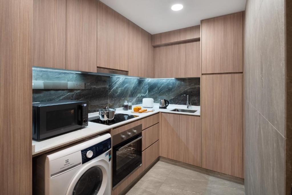 Singapore Park Avenue Clemenceau Additional
