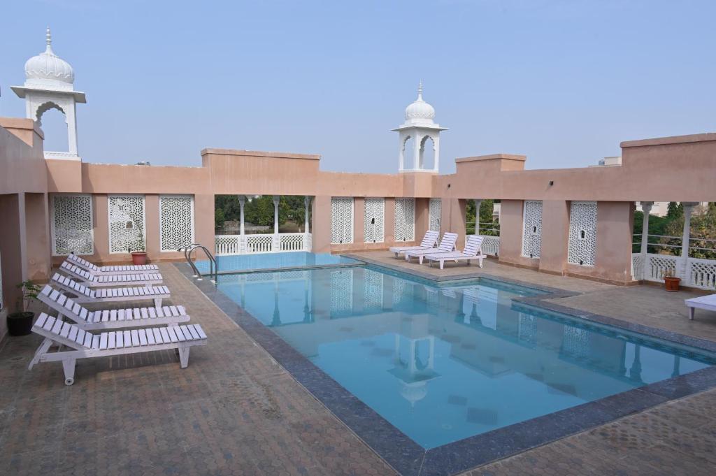 Swimming pool, Hotel Naand Haveli in Pushkar