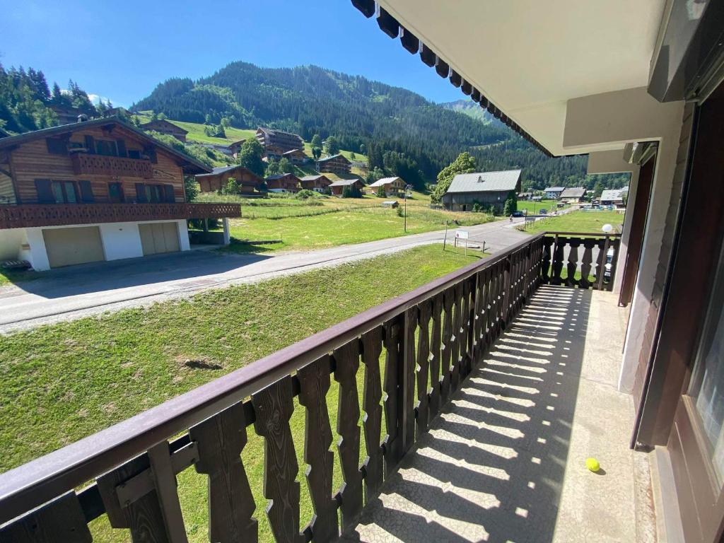 Appartement familial proche centre avec balcon et parking - FR-1-693-99 - 2