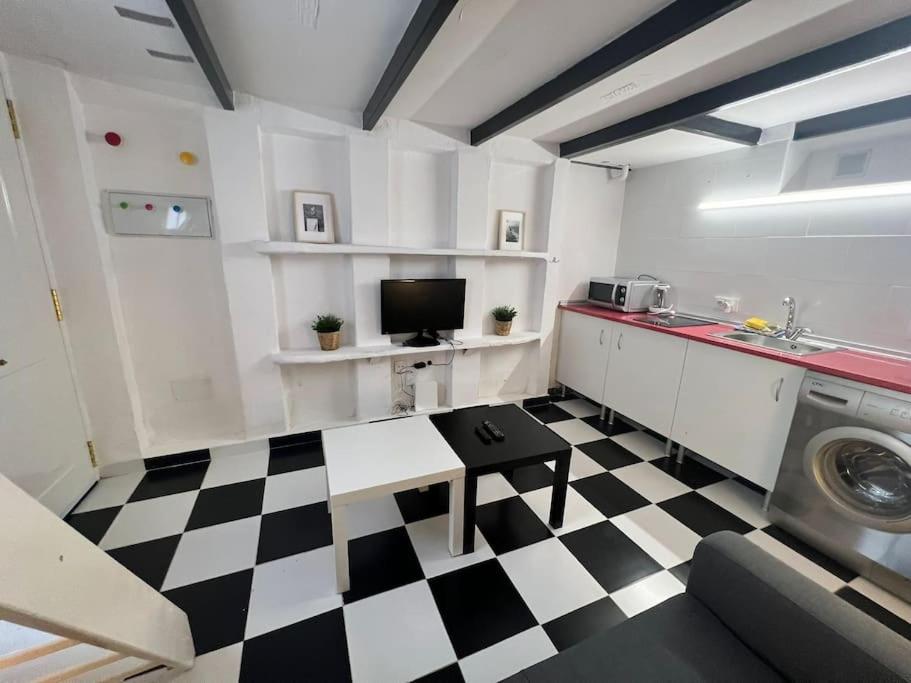 Nice apartment at street level 20 min from SOL-Piern - 2