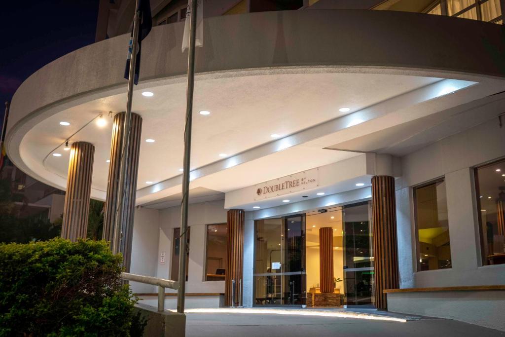 Cairns DoubleTree by Hilton Cairns Additional