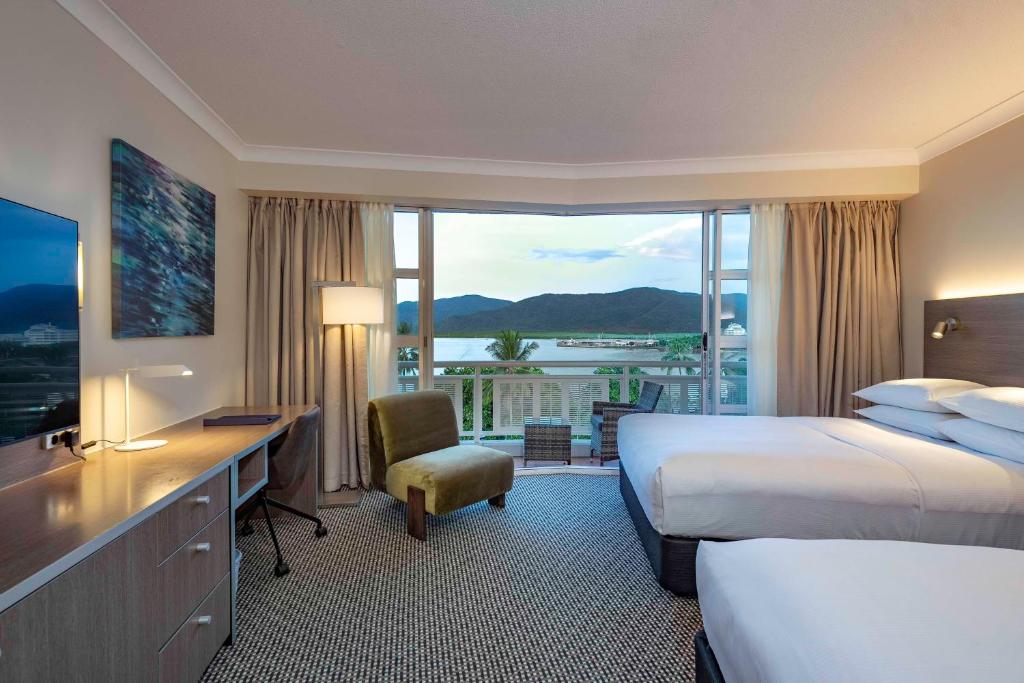 Cairns DoubleTree by Hilton Cairns Additional