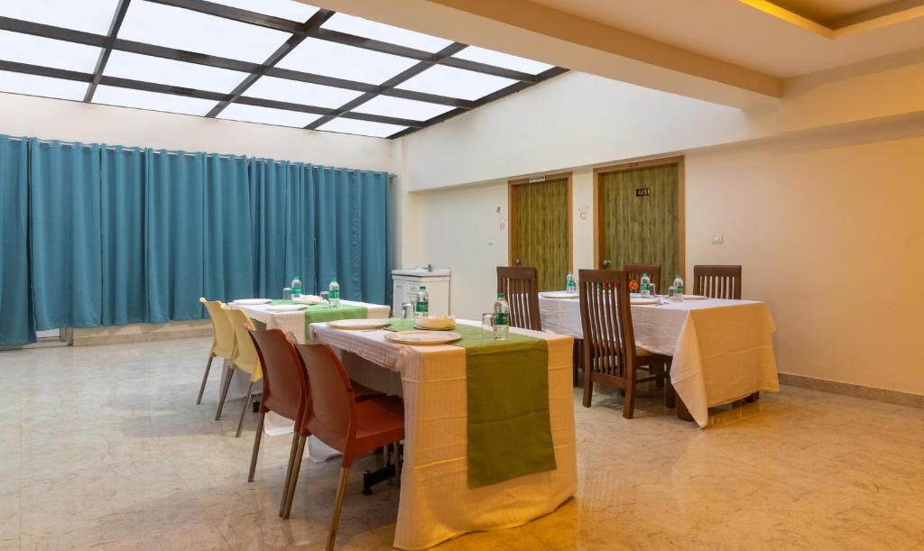 OYO アンジャニ フォーチュン スイーツ (OYO Anjani Fortune Suites) 館内設備