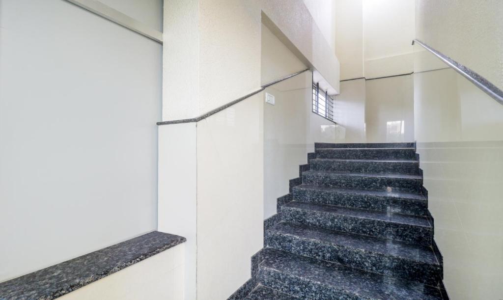 フロント・ロビー