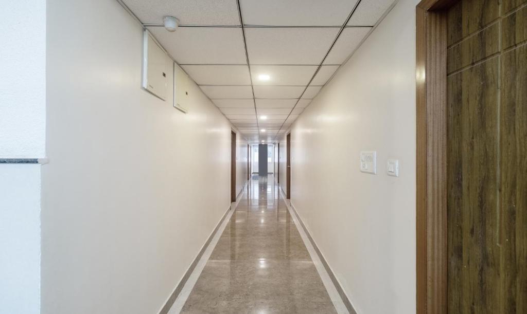 フロント・ロビー