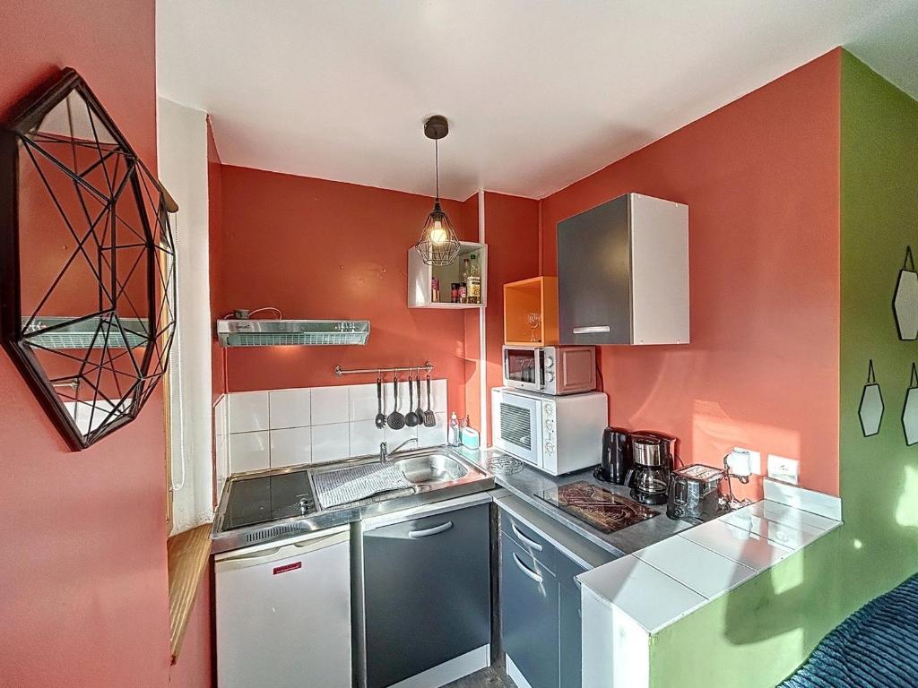 Appartement à 30 m de la plage - balcon - proche Centre - WIFI -Le Cérès 3 - 5