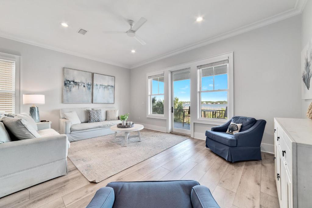 A Westside Paradise, Gulf Shores