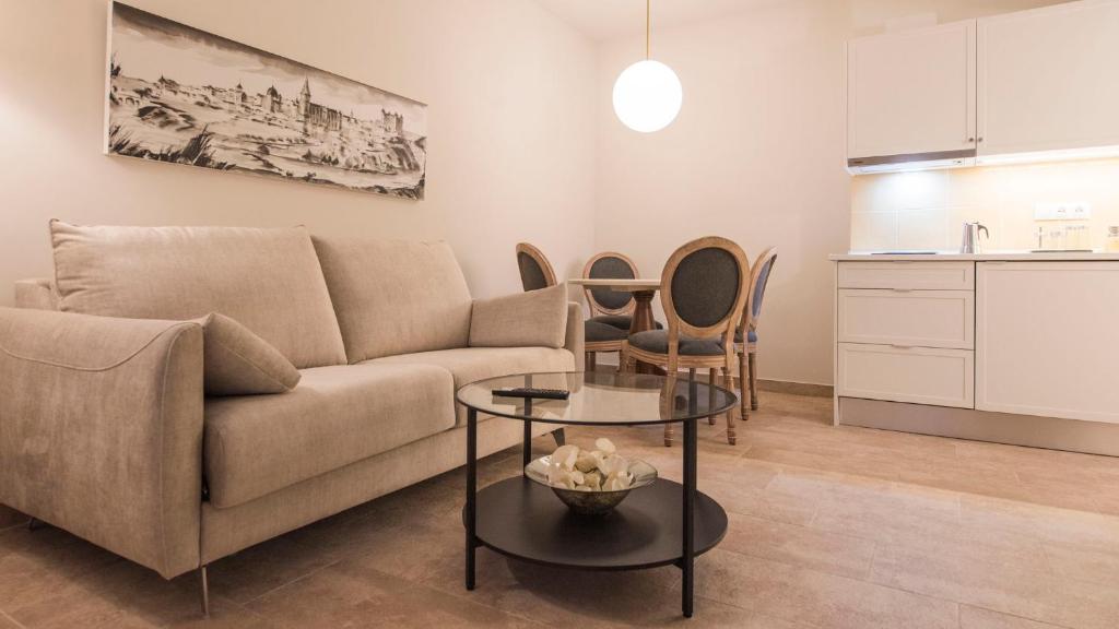 Apartamentos Florinda de la Cava Toledo - 1 - 2