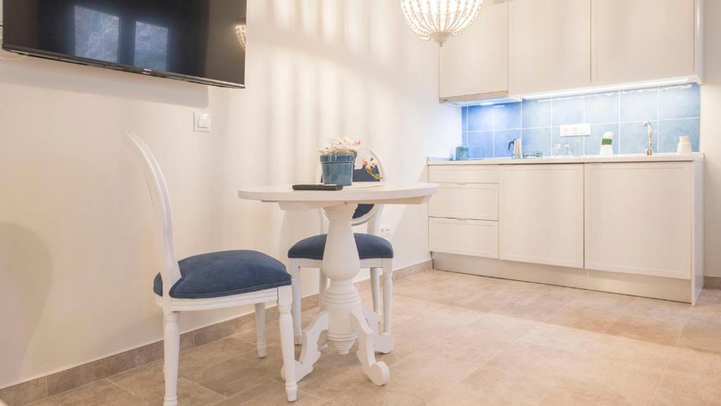 Apartamentos Florinda de la Cava Toledo - 3 - 4