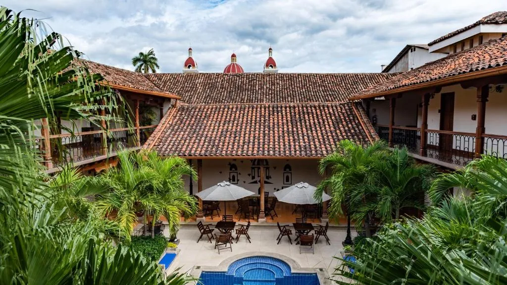 Hotel Plaza Colon - Granada Nicaragua，位于格拉纳达的酒店